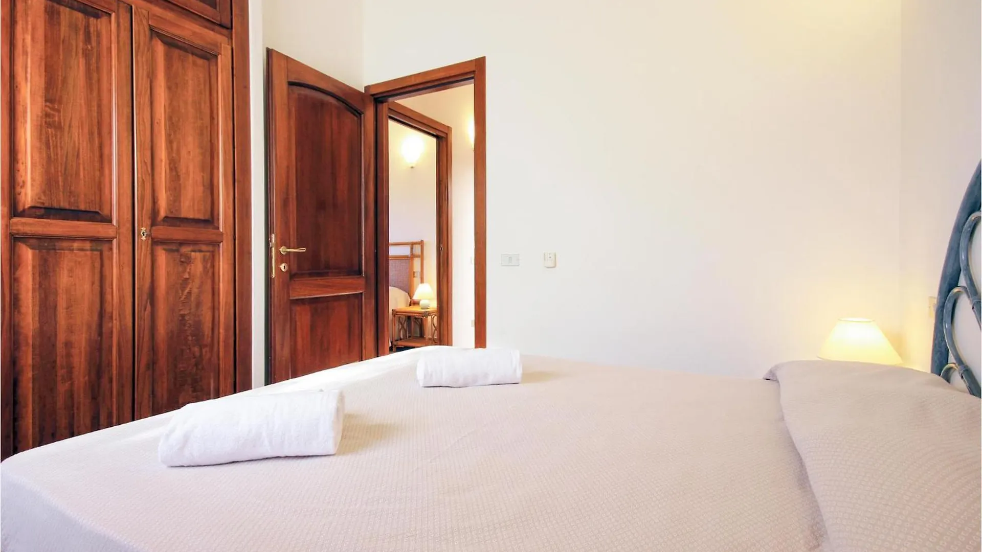 3 Bedroom Lovely Home In Costa Rei -Ca- Monte Nai 0*,  Italië