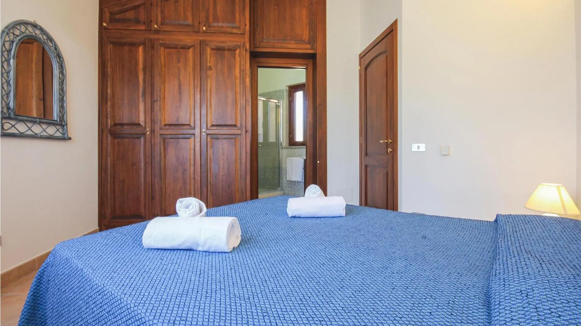 3 Bedroom Lovely Home In Costa Rei -Ca- 0*, Монте-Най