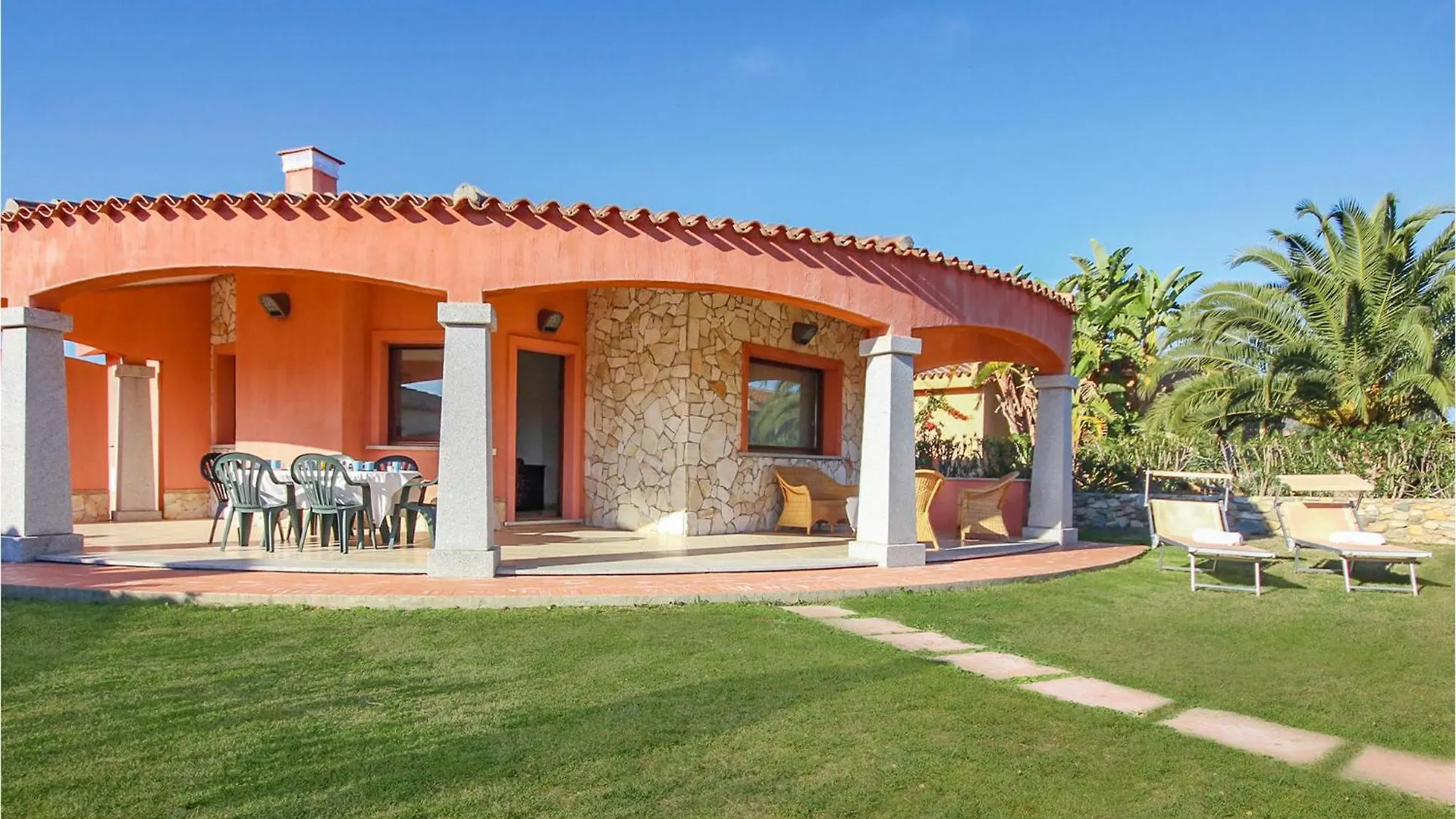 3 Bedroom Lovely Home In Costa Rei -Ca- location